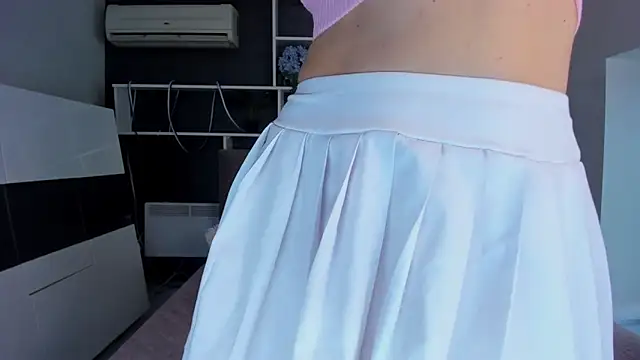 Snapshot of SabrinaSharm chatting on November 14, 2025, 12:48 pm SabrinaSharm online show from November 14, 2025, 12:48 pm