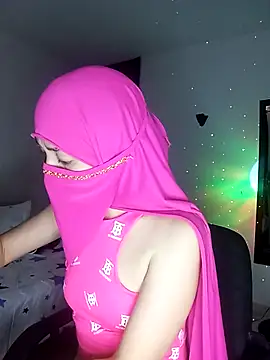 Snapshot of Eyad__H chatting on November 4, 2025, 10:09 pm Eyad H online show from November 4, 2025, 10:09 pm