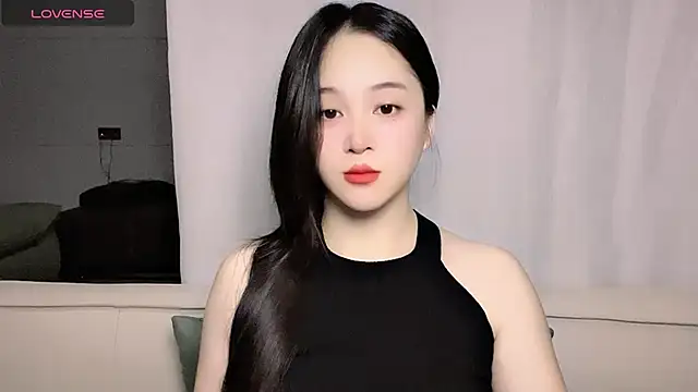 woaiqinqin online show from November 7, 2025, 3:56 pm