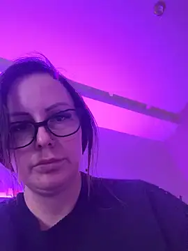 nightingale27 online show from October 22, 2025, 8:08 pm