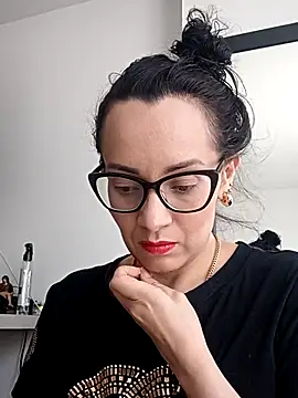 sarita star online show from October 24, 2025, 7:32 pm