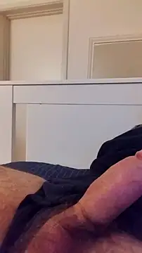 Snapshot of NewJoiner chatting on January 12, 2026, 9:53 pm NewJoiner online show from January 12, 2026, 9:53 pm