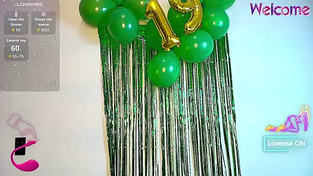 Snapshot of MiniLove_01 chatting on January 8, 2026, 12:07 pm MiniLove 01 online show from January 8, 2026, 12:07 pm