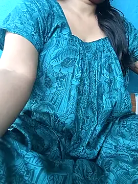 Snapshot of Aaradhya_Sharma chatting on October 24, 2025, 11:28 am Aaradhya Sharma online show from October 24, 2025, 11:28 am