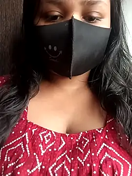 Snapshot of Aaradhya_Sharma chatting on October 28, 2025, 8:29 am Aaradhya Sharma online show from October 28, 2025, 8:29 am