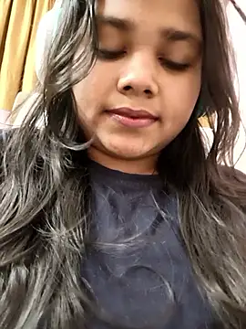 Snapshot of Aaradhya_Sharma chatting on February 13, 2026, 8:16 pm Aaradhya Sharma online show from February 13, 2026, 8:16 pm