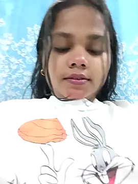 Snapshot of Aaradhya_Sharma chatting on March 13, 2026, 12:23 pm Aaradhya Sharma online show from March 13, 2026, 12:23 pm