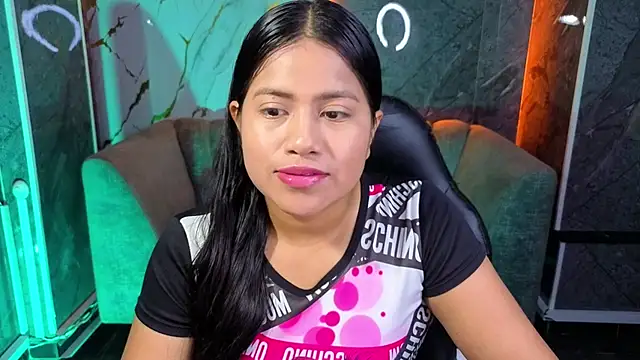 Snapshot of Victoria_b_ chatting on November 6, 2025, 7:48 pm Victoria b online show from November 6, 2025, 7:48 pm