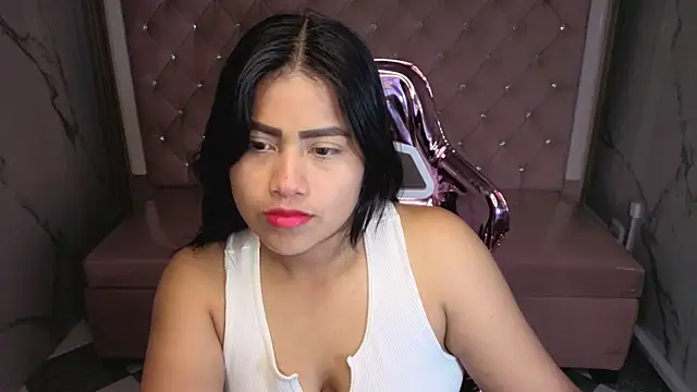 Snapshot of Victoria_b_ chatting on November 22, 2025, 8:19 pm Victoria b online show from November 22, 2025, 8:19 pm