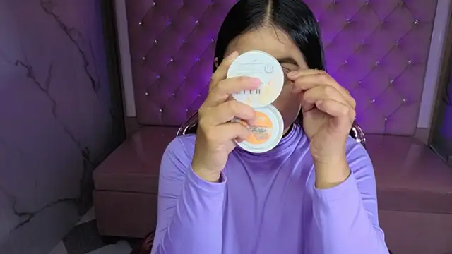 Snapshot of Victoria_b_ chatting on November 27, 2025, 7:49 pm Victoria b online show from November 27, 2025, 7:49 pm