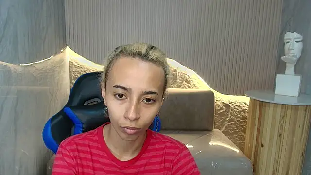 Agnis ink r online show from November 13, 2025, 12:59 pm