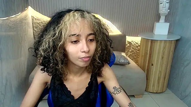 Agnis ink r online show from November 24, 2025, 1:11 pm