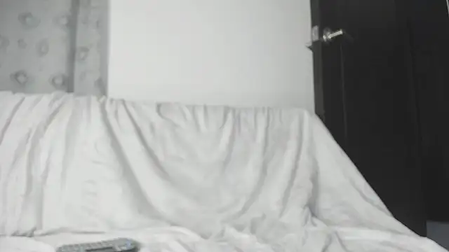 mila dash online show from November 29, 2025, 2:03 am