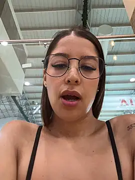 Snapshot of luvely chatting on March 6, 2026, 8:27 pm luvely online show from March 6, 2026, 8:27 pm