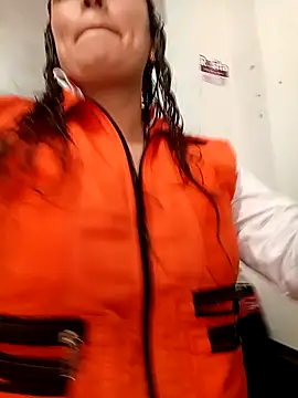 VERONICA  03 online show from December 4, 2025, 12:36 pm