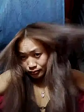 lusy-bae online show from December 14, 2025, 12:21 pm