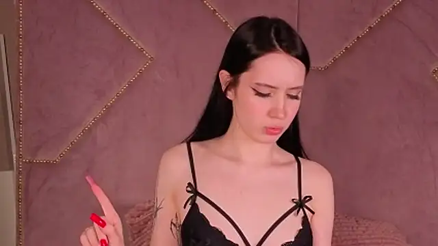 Snapshot of GraceMartinos chatting on February 4, 2026, 11:49 am GraceMartinos online show from February 4, 2026, 11:49 am