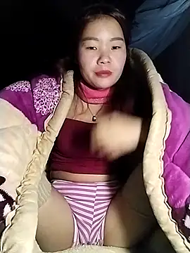 lylylove online show from December 21, 2025, 1:13 am