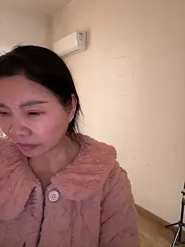 xiiuuff18 online show from March 7, 2026, 1:24 am