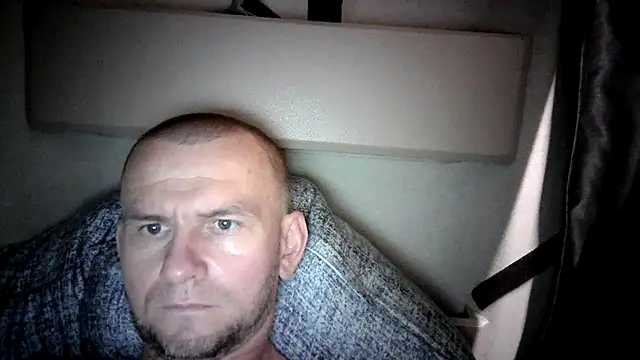 Snapshot of RoadDaddyXL chatting on September 9, 2025, 3:50 am RoadDaddyXL online show from September 9, 2025, 3:50 am