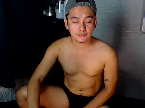 Snapshot of Tempting_jon chatting on May 2, 2026, 7:24 am Tempting jon online show from May 2, 2026, 7:24 am