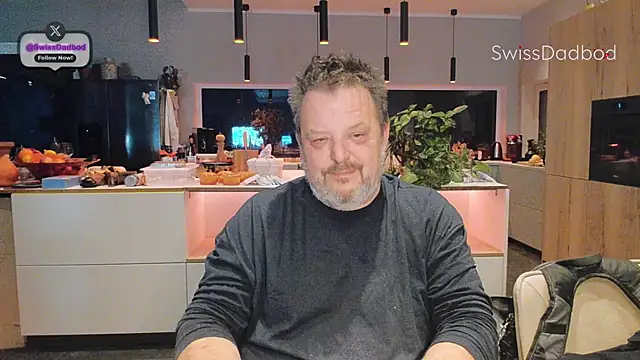 Snapshot of SwissDadbod chatting on December 19, 2025, 3:02 am SwissDadbod online show from December 19, 2025, 3:02 am