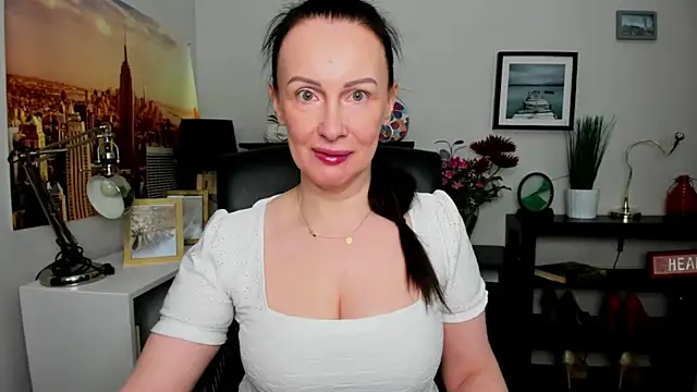 Snapshot of Velvet_Jasmine chatting on September 18, 2025, 5:42 am Velvet Jasmine online show from September 18, 2025, 5:42 am