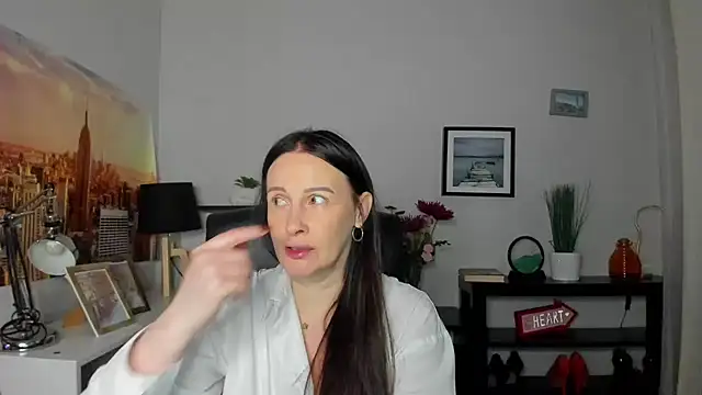 Snapshot of Velvet_Jasmine chatting on October 1, 2025, 5:24 am Velvet Jasmine online show from October 1, 2025, 5:24 am