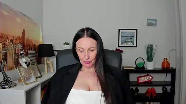 Snapshot of Velvet_Jasmine chatting on October 3, 2025, 5:32 pm Velvet Jasmine online show from October 3, 2025, 5:32 pm