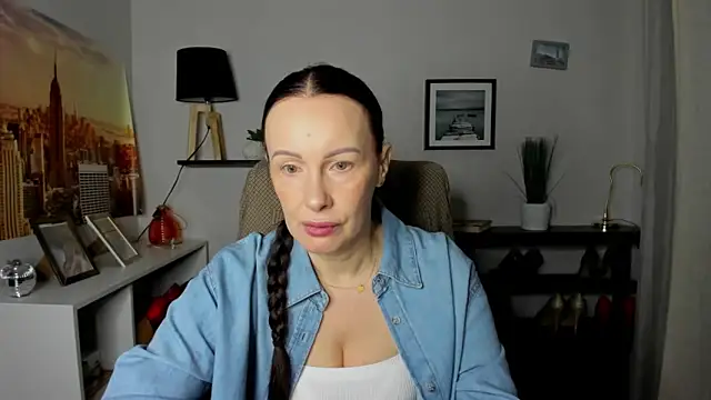 Snapshot of Velvet_Jasmine chatting on February 6, 2026, 6:29 am Velvet Jasmine online show from February 6, 2026, 6:29 am