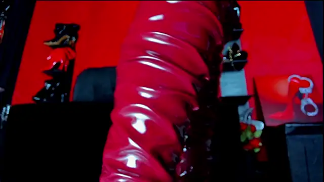 Snapshot of ArtemisaStone chatting on December 15, 2025, 10:47 pm ArtemisaStone online show from December 15, 2025, 10:47 pm