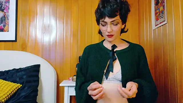 Zafiro Gem  online show from October 17, 2025, 7:05 pm