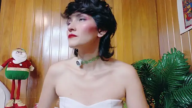 Zafiro Gem  online show from December 1, 2025, 8:47 pm