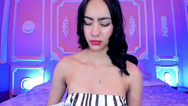 aitana johns online show from November 5, 2025, 12:38 pm