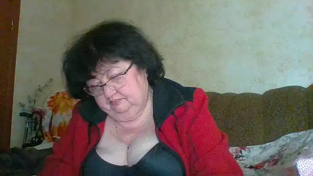 Snapshot of MilaSky5303 chatting on February 6, 2026, 12:15 am MilaSky5303 online show from February 6, 2026, 12:15 am