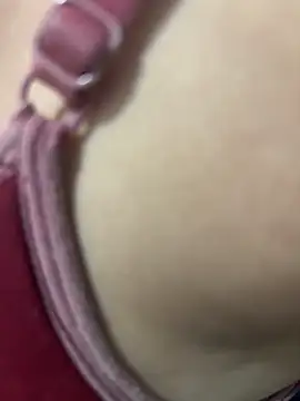 Snapshot of indianshycouple chatting on November 29, 2025, 3:48 pm indianshycouple online show from November 29, 2025, 3:48 pm