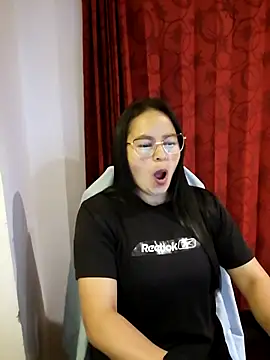 Daliz Leon online show from November 26, 2025, 11:17 pm