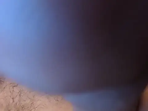 Snapshot of MC353535 chatting on December 21, 2025, 8:05 pm MC353535 online show from December 21, 2025, 8:05 pm