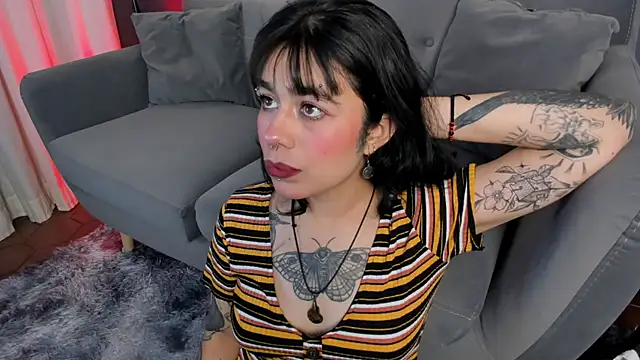 flower smith  online show from February 4, 2026, 11:38 am