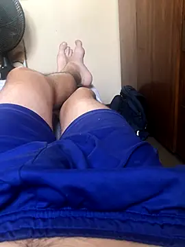 jmmm140793 online show from October 27, 2025, 5:28 pm