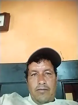 colombiano198720 online show from November 14, 2025, 11:53 am