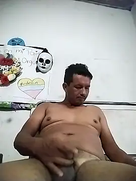 colombiano198720 online show from November 20, 2025, 12:16 pm