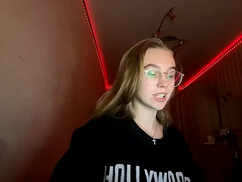 Snapshot of bellameow88 chatting on September 21, 2025, 12:40 pm bellameow88 online show from September 21, 2025, 12:40 pm