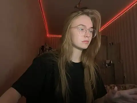 Snapshot of bellameow88 chatting on November 3, 2025, 11:44 am bellameow88 online show from November 3, 2025, 11:44 am