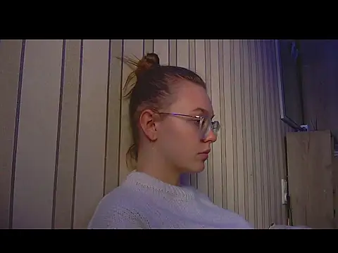 Snapshot of bellameow88 chatting on December 20, 2025, 8:10 am bellameow88 online show from December 20, 2025, 8:10 am