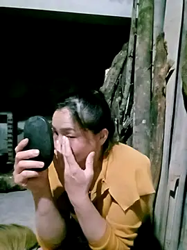 Maymay0033 online show from November 25, 2025, 11:43 am