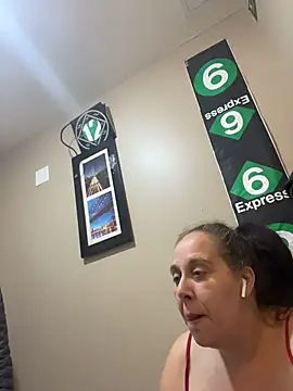 Snapshot of exotictastingexotic chatting on October 25, 2025, 10:04 pm exotictastingexotic online show from October 25, 2025, 10:04 pm