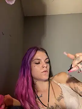 ittybittymeryssa online show from November 6, 2025, 1:56 pm