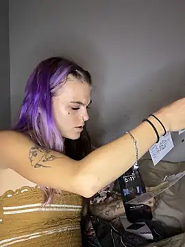 ittybittymeryssa online show from November 22, 2025, 10:42 pm