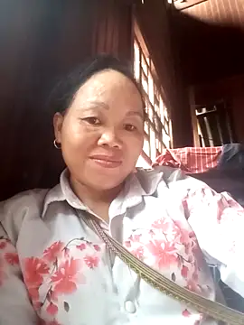  YooY  online show from September 13, 2025, 2:55 am